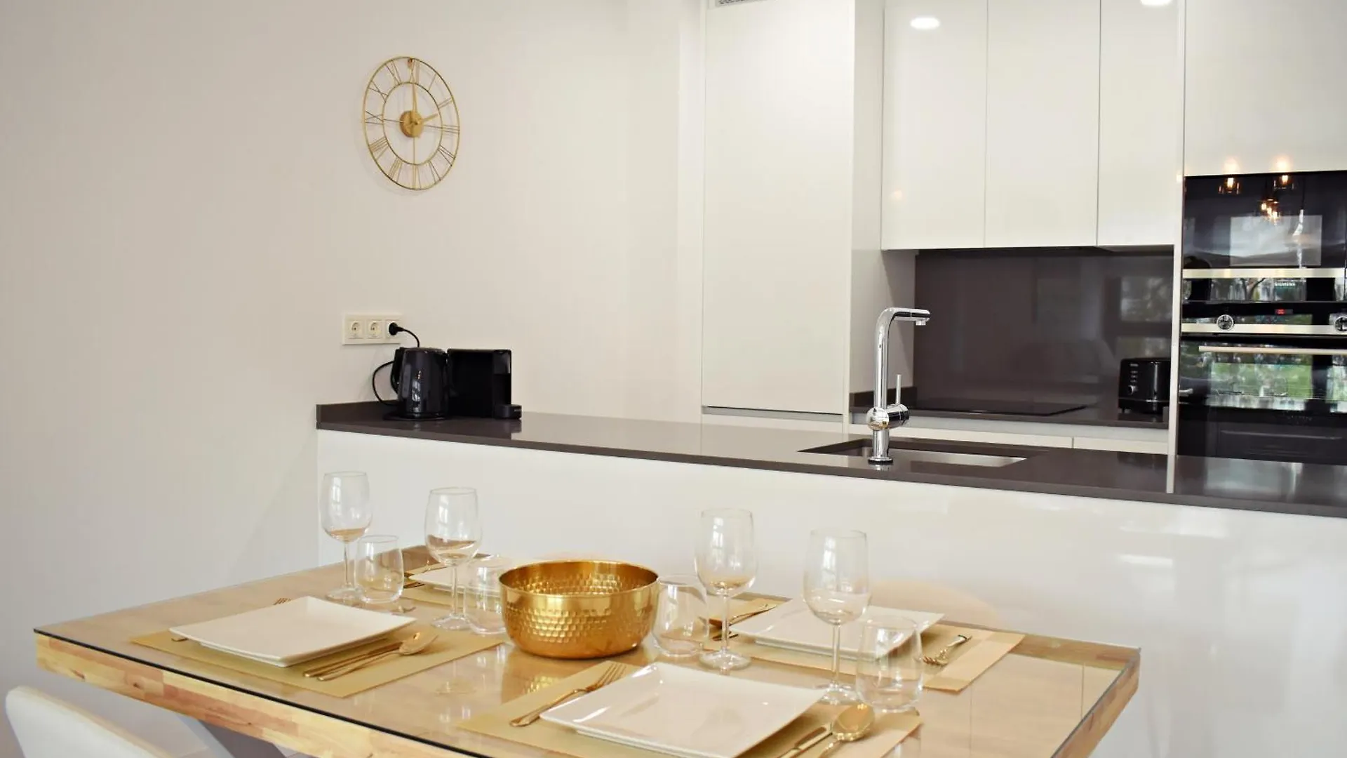 Urban Sky Luxury Apartment In Malaga 0*,